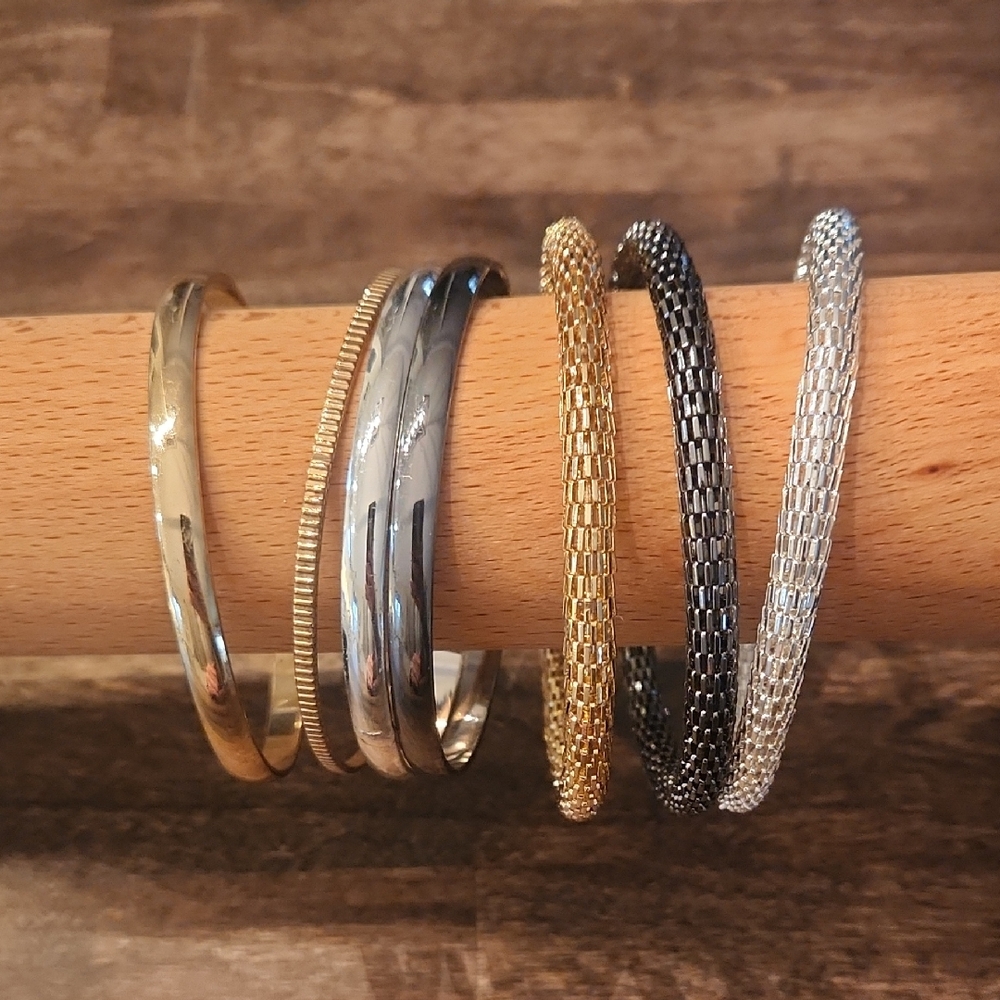 Elegant Gold and Silver Bangle Set